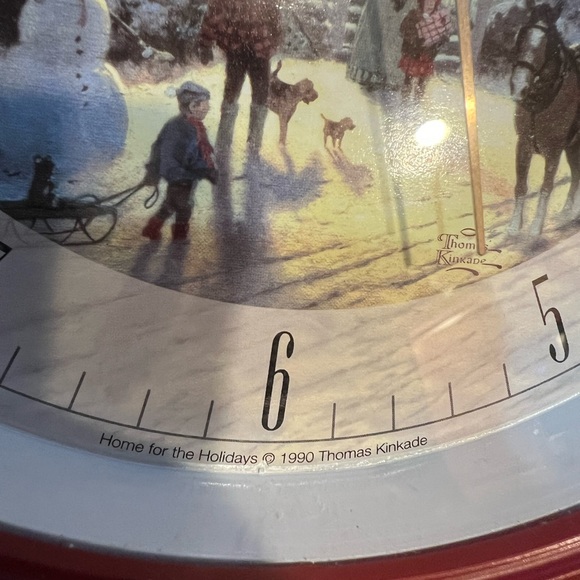 Thomas Kinkade clock round 8” home for the holidays - Picture 3 of 3